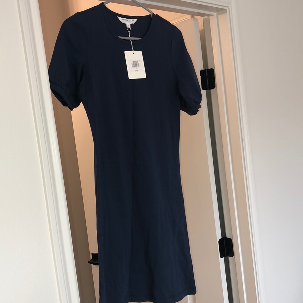 Plain navy blue puff sleeve dress